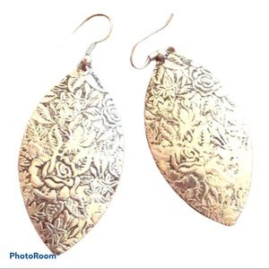 Vtg Whimsigoth Boho Dangle‎ Stampped Earrings